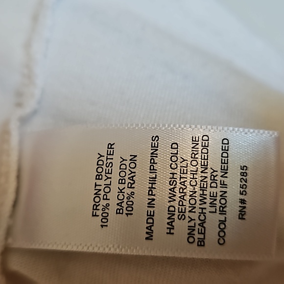 Express Ladies Sleeveless Top - Picture 6 of 6